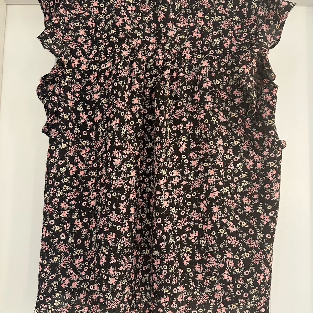 Everleigh, Women’s Floral Black and Pink Women's Top, Size XL, with ruffles